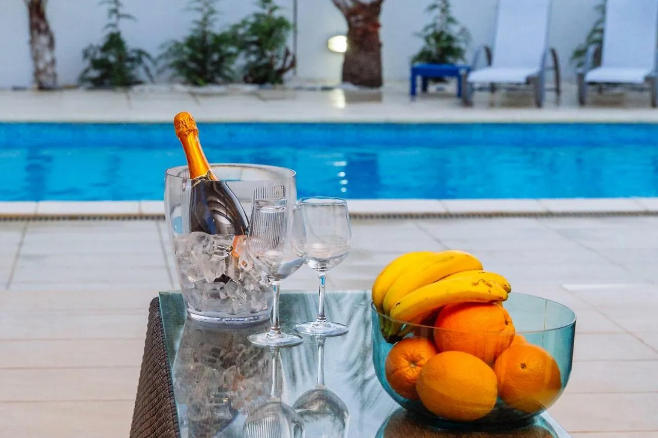 Nirvana Seaside Villa Periwolia Cypr